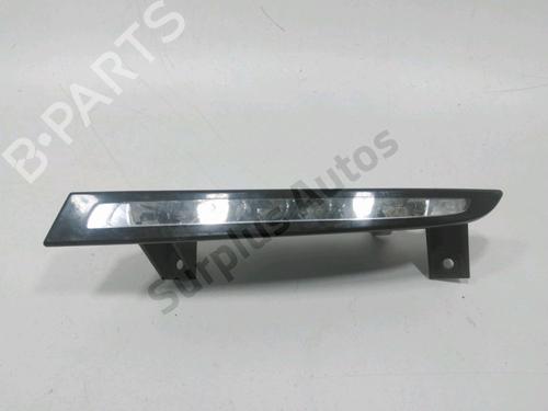 left-daytime-light-renault-megane-iii-hatchback-bz01_-b3_-2008-37628314 main image