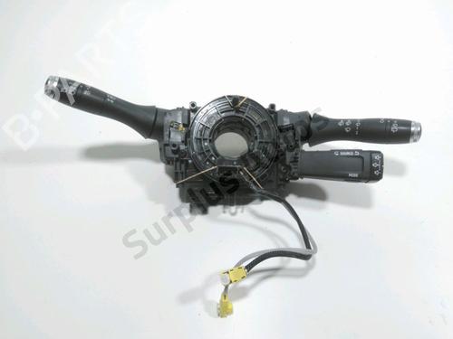Used Steering wheel controls RENAULT CLIO V (B7_) 1.5 Blue dCi 85 (B7AG) (86 hp) 28227358