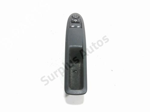 Used Left front window switch Left front window switch DS DS 3 (SA_) 1.2 THP 110 / PureTech 110 (SAHNPS, SAHNZ6, SAHNZT) (110 hp) 33034581 33034581