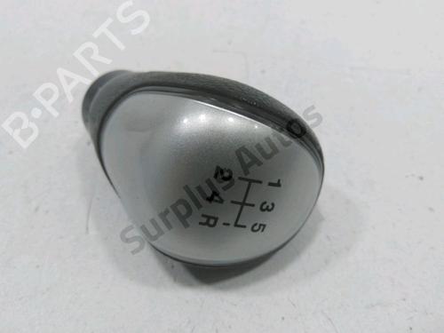 Used Shift knob FORD FIESTA VI (CB1, CCN) 1.4 TDCi (70 hp) 30987171