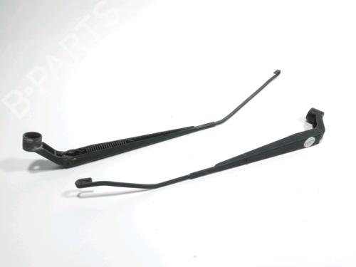 Used Front windshield wiper arm Front windshield wiper arm 37790026 37790026