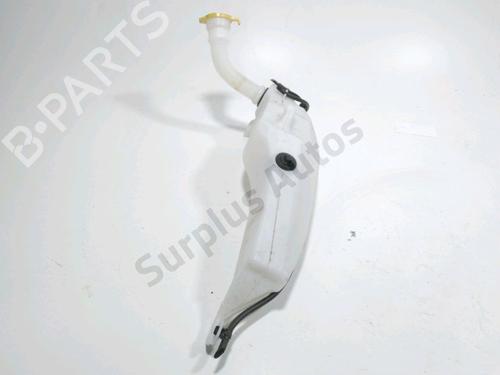 Used Windscreen washer tank FIAT 600e / 600 (365_, 364_) Mild Hybrid (136 hp) 32694715
