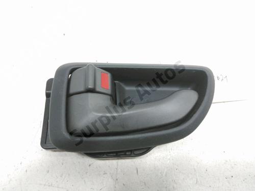 Used Rear left interior door handle Rear left interior door handle 31000028 31000028