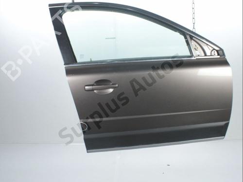 Used Right front door VOLVO XC70 II (136) D5 AWD (185 hp) 28243733