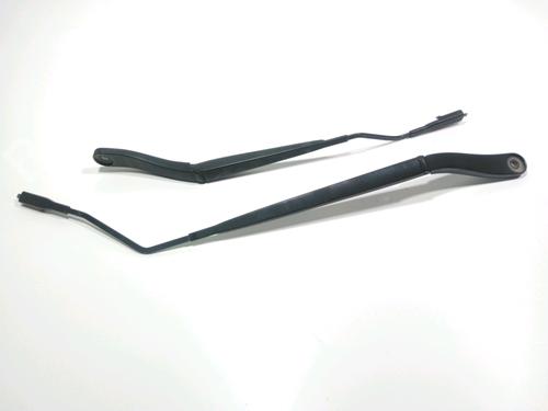 front-windshield-wiper-arm-ford-tourneo-courier-b460-mpv-2014-28271682 main image