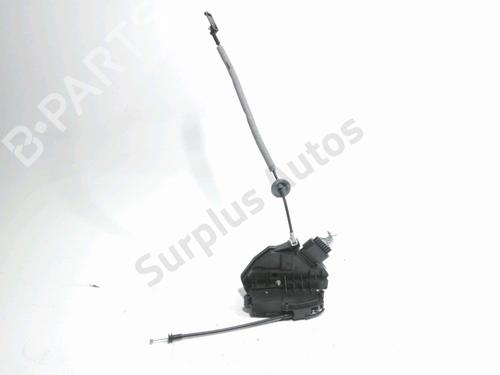 Højre bagtil lås Højre bagtil lås VOLVO V60 I (155) D4 (181 hp) 34262728 34262728