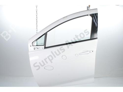 dr-venstre-fortil-renault-zoe-bfm_-2012-38497543 main image