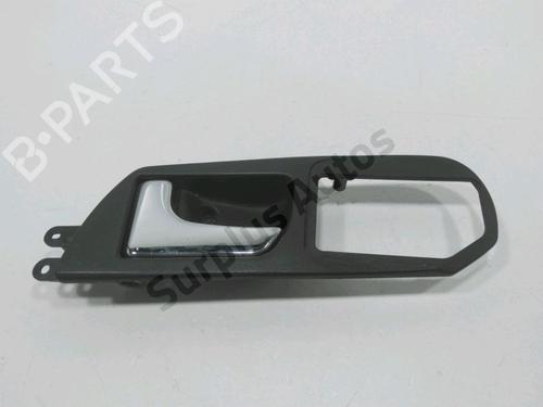 Used Front left interior door handle Front left interior door handle 37775332 37775332