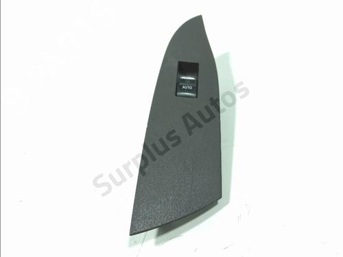 Used Right front window switch Right front window switch TOYOTA IQ (_J1_) 1.0 (KGJ10_, KGJ10R) (68 hp) 34416535 34416535