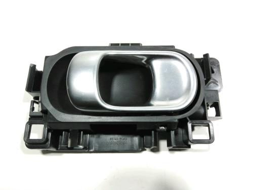 Used Front right interior door handle Front right interior door handle CITROËN C3 III (SX) 1.6 BlueHDi 100 (99 hp) 37774804 37774804