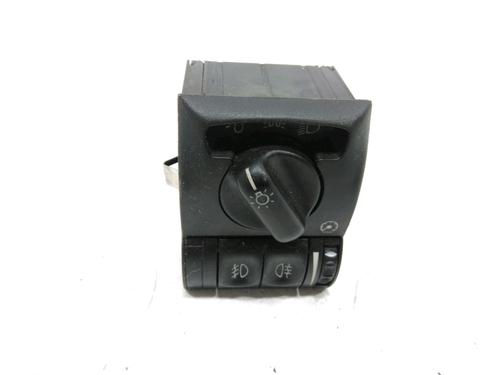 Used Headlight switch Headlight switch OPEL OMEGA B (V94) 2.5 DTI (F69, M69, P69) (150 hp) 30989044 30989044