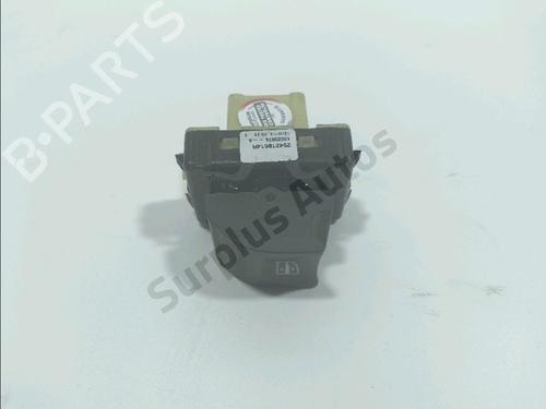 Used Right front window switch RENAULT CLIO IV (BH_) 1.5 dCi 90 (90 hp) 30584725