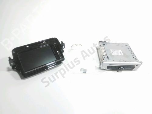 Used Radio RENAULT MEGANE III Coupe (DZ0/1_) 2.0 R.S. (273 hp) 28232556