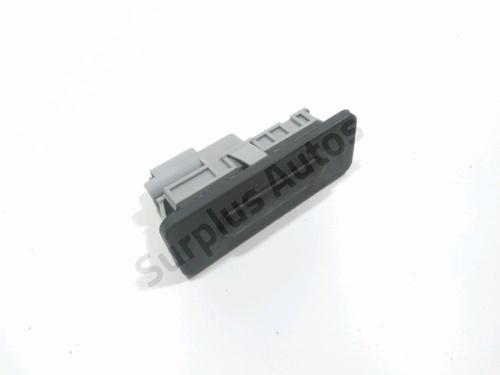 switch-renault-clio-v-b7_-2019-30584939 main image