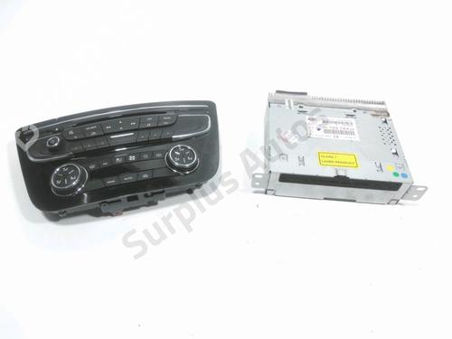 Used Radio PEUGEOT 508 I (8D_) 1.6 HDi (112 hp) 29230456