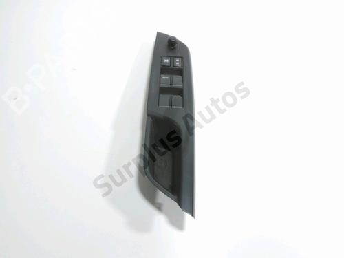 Interrupteur de vitre avant gauche SUZUKI SWIFT IV (FZ, NZ) 1.2 (AZH412, ZC72S) (94 hp) 28249759