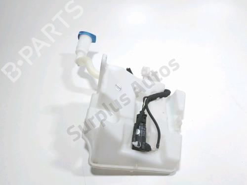 windscreen-washer-tank-vw-polo-v-6r1-6c1-2009-2010-2011-2012-2013-2014-2015-2016-2017-2018-2019-2020-2021-2022-31163350 main image