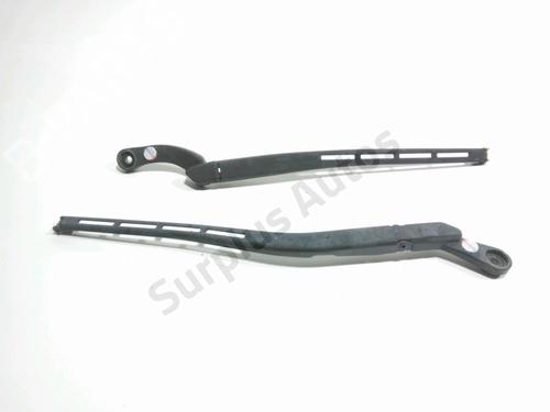 Used Front windshield wiper arm Front windshield wiper arm 37066210 37066210