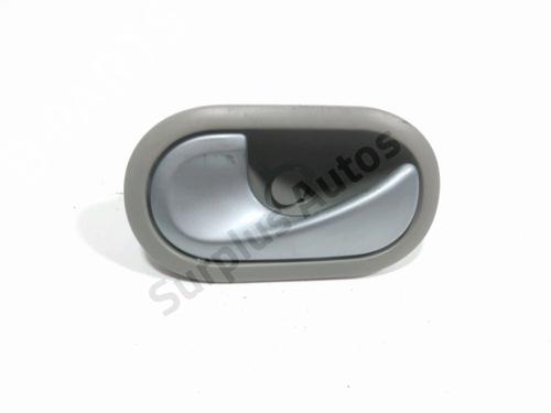 Used Front left interior door handle RENAULT TWINGO II (CN0_) 1.2 16V (CN04, CN0B) (75 hp) 28243351