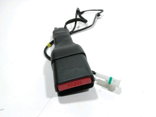 Used Seat buckle TOYOTA AYGO (_B4_) 1.0 VVTi (KGB40) (72 hp) 28233632