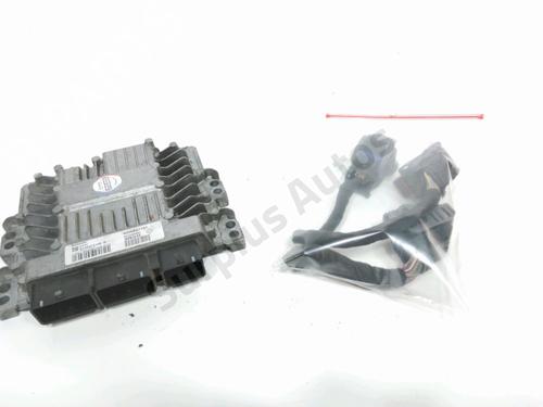 Used Engine control unit (ECU) RENAULT CLIO III (BR0/1, CR0/1) 1.5 dCi (BR1C, CR1C) (103 hp) 28221087
