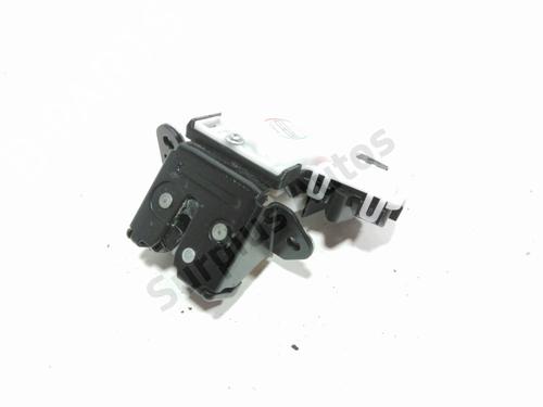 Used Tailgate lock Tailgate lock MAZDA 3 (BL) 2.2 MZR CD (BL10) (185 hp) 28260839 28260839