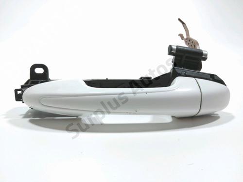 rear-left-exterior-door-handle-toyota-rav-4-iv-_a4_-2012-2013-2014-2015-2016-2017-2018-2019-28252185 main image