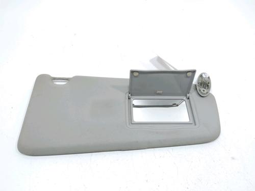 Used Right sun visor Right sun visor 31002502 31002502