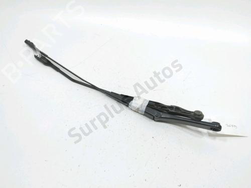 Used Front windshield wiper arm AUDI A4 B8 (8K2) 2.0 TFSI (180 hp) 31007864