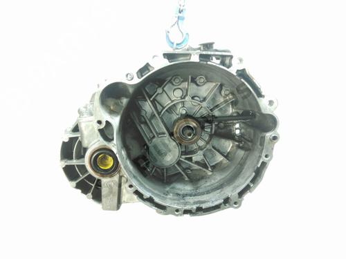 gearbox-ssangyong-tivoli-2015-28224186 main image