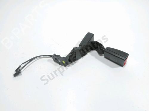 Used Seat buckle AUDI A1 Sportback (8XA, 8XF) 1.2 TFSI (86 hp) 28234626