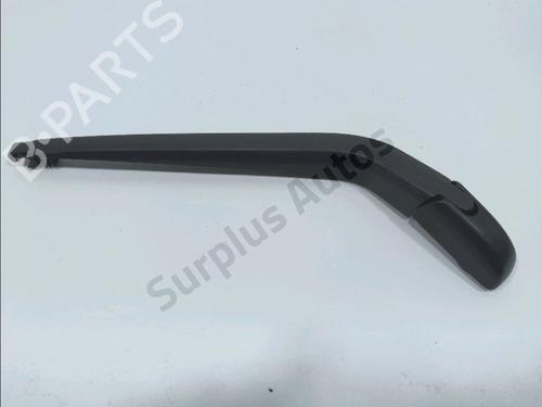 Used Rear windshield wiper arm TOYOTA AURIS (_E15_) 2.0 D-4D (ADE150_, ADE150R) (126 hp) 31327295