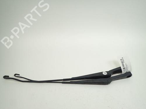 Used Front windshield wiper arm Front windshield wiper arm 36946918 36946918