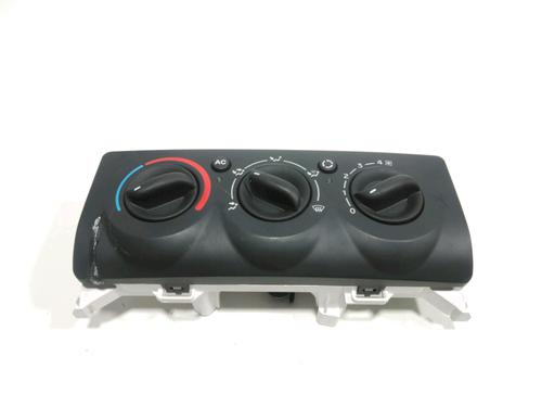 Used Climate control Climate control 28227663 28227663