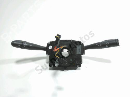 Used Steering wheel controls Steering wheel controls CITROËN C3 I (FC_, FN_) 1.4 HDi (68 hp) 33034269 33034269