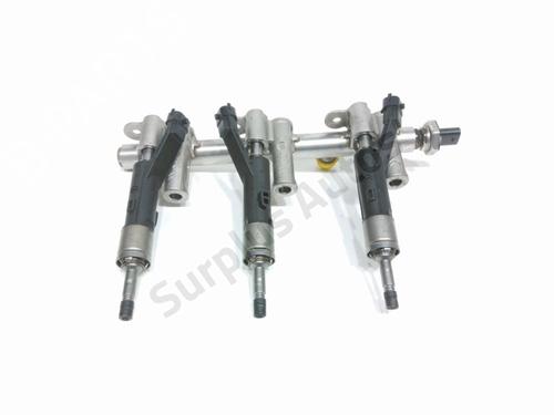 Used Injection rail Injection rail PEUGEOT 208 II (UB_, UP_, UW_, UJ_) 1.2 PureTech 100 (101 hp) 32102217 32102217