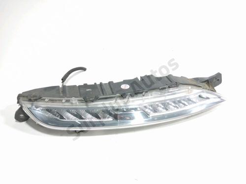 right-daytime-light-citroen-c4-picasso-ii-2013-36593530 main image