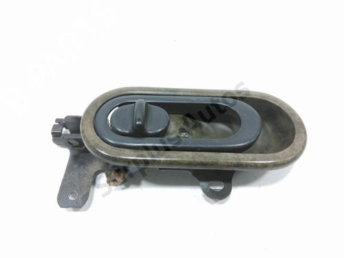 Used Front left interior door handle Front left interior door handle MAZDA MX-5 I (NA) 1.6 (NA6C) (115 hp) 31058471 31058471