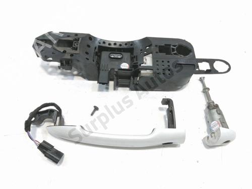 Used Front left exterior door handle Front left exterior door handle 38793688 38793688
