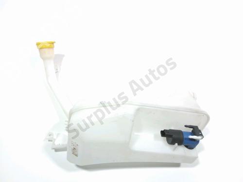Used Windscreen washer tank RENAULT CLIO IV Grandtour (KH_) 1.5 dCi 90 (KHN3, KHN4) (90 hp) 28274153