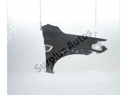 Used Right front fenders CHEVROLET CAPTIVA (C100, C140) 2.0 D 4WD (150 hp) 28235737