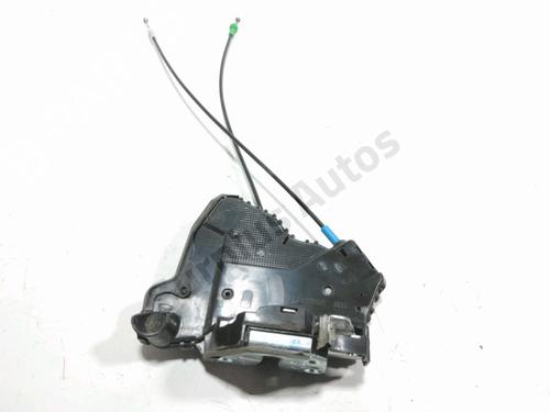 front-right-lock-toyota-auris-estate-_e18_-2013-2014-2015-2016-2017-2018-32040794 main image