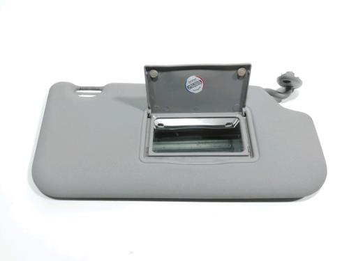 Used Right sun visor Right sun visor 28262958 28262958