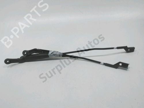Used Front windshield wiper arm Front windshield wiper arm 38743596 38743596