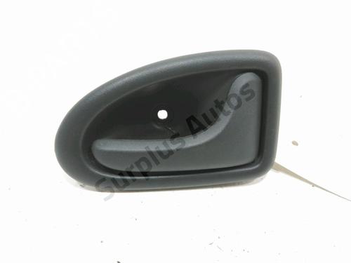 Høyre bak invendig håndtak RENAULT CLIO II (BB_, CB_) 1.5 dCi (B/CB3M) (64 hp) 30999881