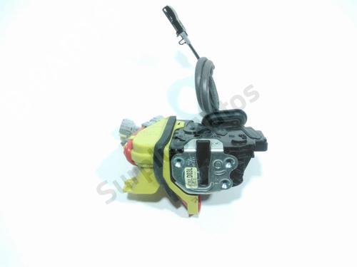 front-left-lock-kia-niro-i-de-2016-2017-2018-2019-2020-2021-2022-28248262 main image