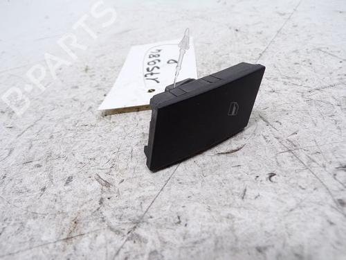 Used Right front window switch Right front window switch 37772821 37772821
