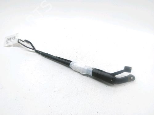 Used Front windshield wiper arm TOYOTA COROLLA (_E12_) 1.4 D (NDE120_, NDE120R) (90 hp) 31007859