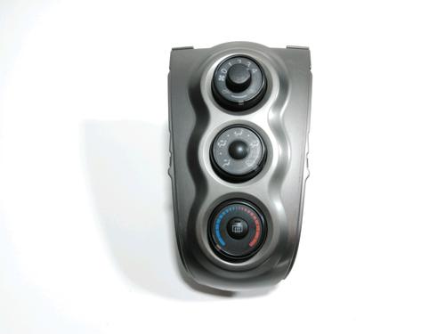 Comando clima TOYOTA YARIS (_P9_) 1.0 VVT-i (KSP90_, KSP90R) (69 hp) 28227987