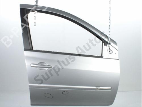 Used Right front door RENAULT CLIO III Grandtour (KR0/1_) 1.2 16V (KR02, KR0J) (75 hp) 31578835